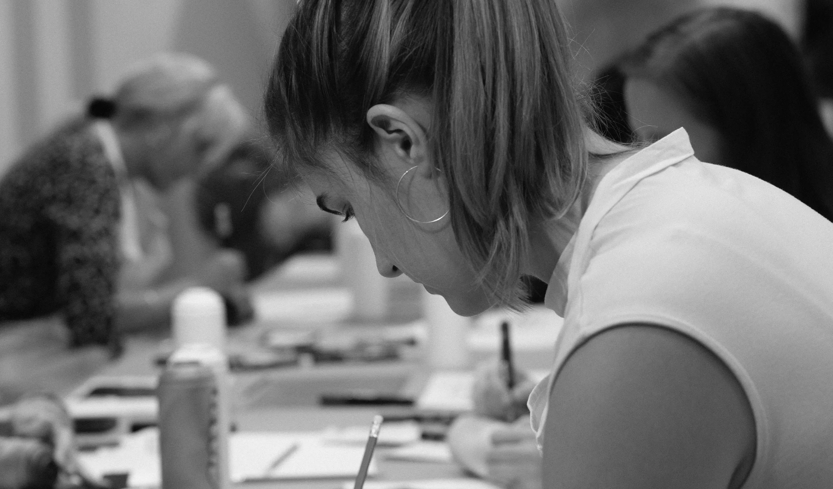 Loida Massanet participating in a typography workshop.